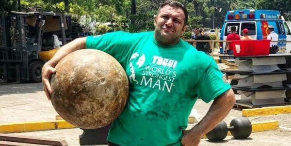ببینید ، یک ایرانی سومین وزنه سنگین تاریخ دنیا را بلند کرد